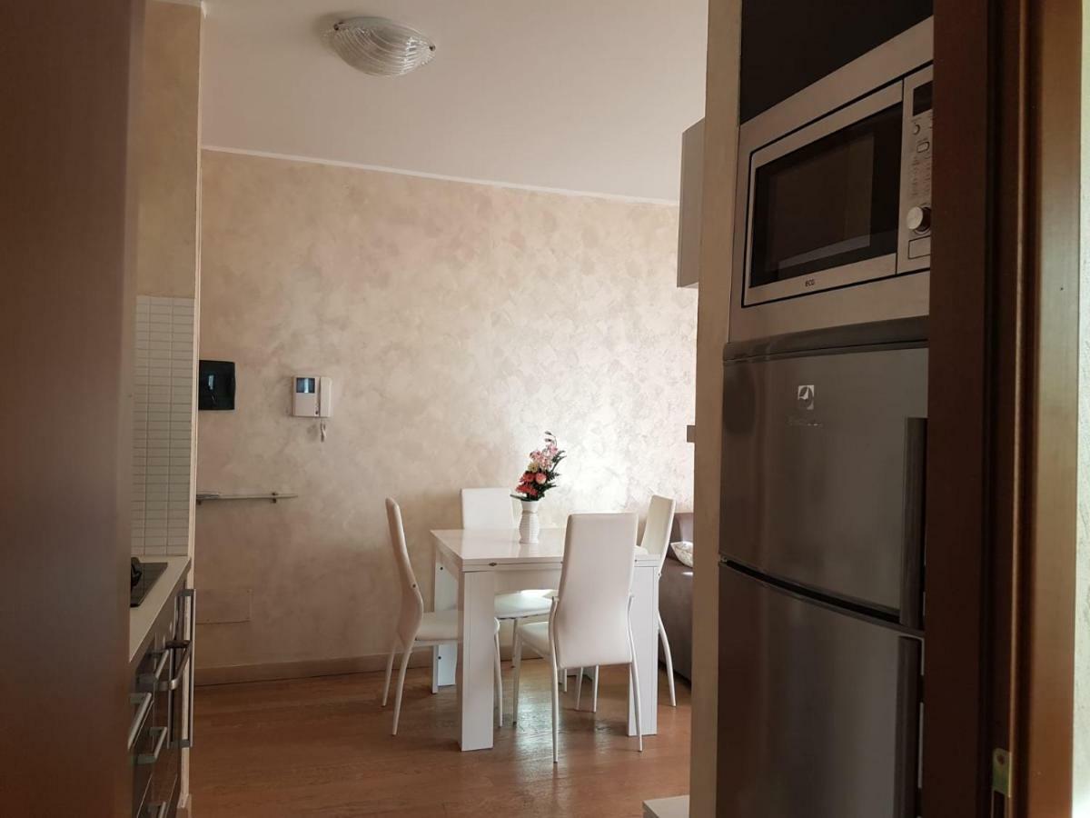 Milano Malpensa Grandi Ap Lägenhet Gallarate Exteriör bild